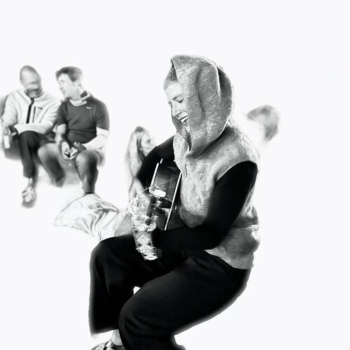 Eva Lynn scharz weiss auf weiss